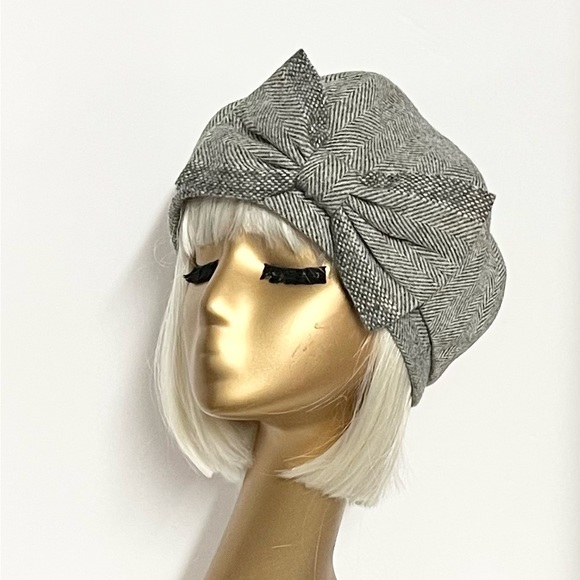 Beret hat bow - Picture 2 of 4